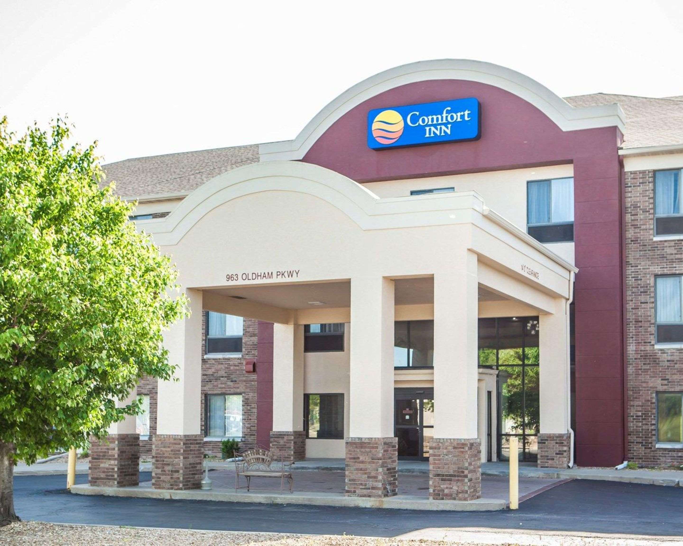 Comfort Inn Lees Summit at Hwy 50 and Hwy 291 hotel in Lees Summit, MO | Comfort Inn Lees Summit @ Hwy 50 & Hwy 291