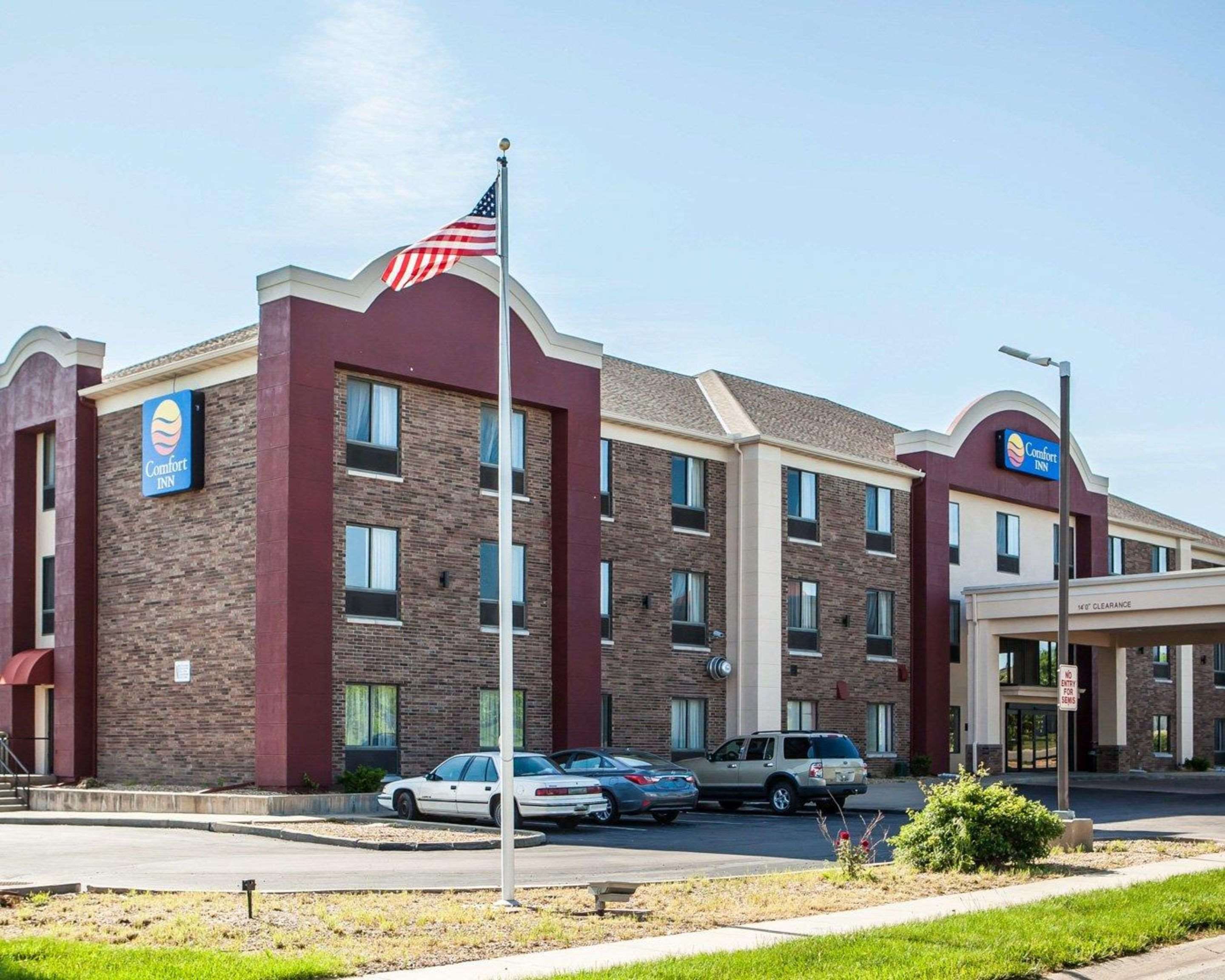 Hotel exterior | Comfort Inn Lees Summit @ Hwy 50 & Hwy 291