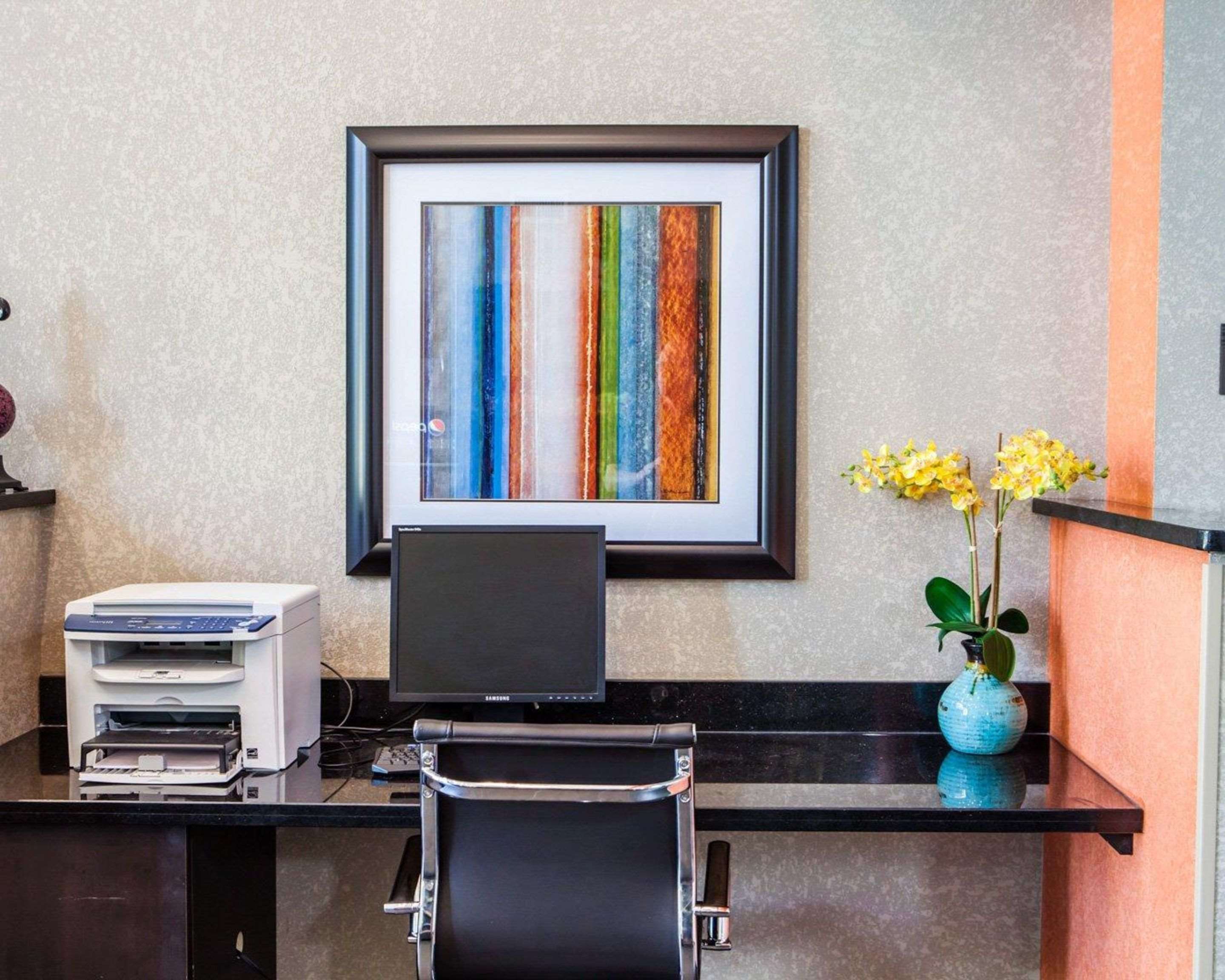 Business center | Comfort Inn Lees Summit @ Hwy 50 & Hwy 291