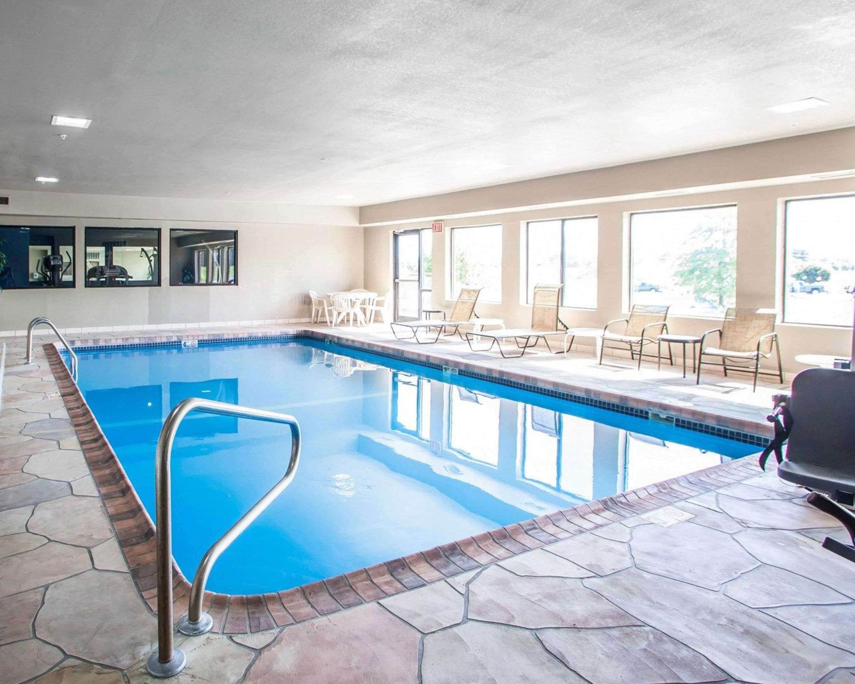 Indoor pool | Comfort Inn Lees Summit @ Hwy 50 & Hwy 291