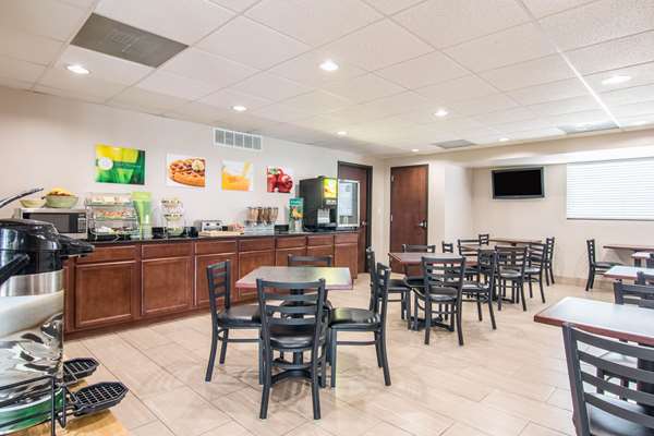 Amenities - Quality Inn Foristell - I-70, Exit 203