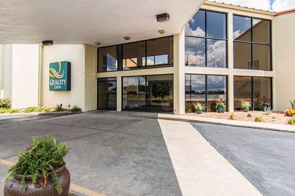 Exterior view - Quality Inn Foristell - I-70, Exit 203