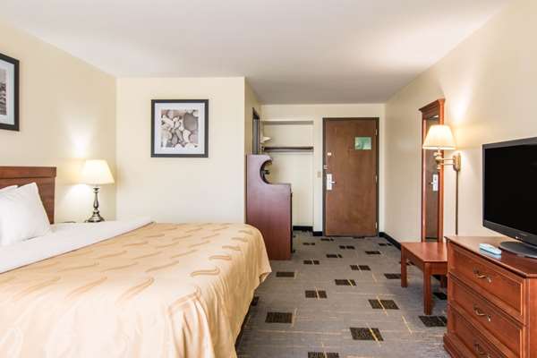  - Quality Inn Foristell - I-70, Exit 203