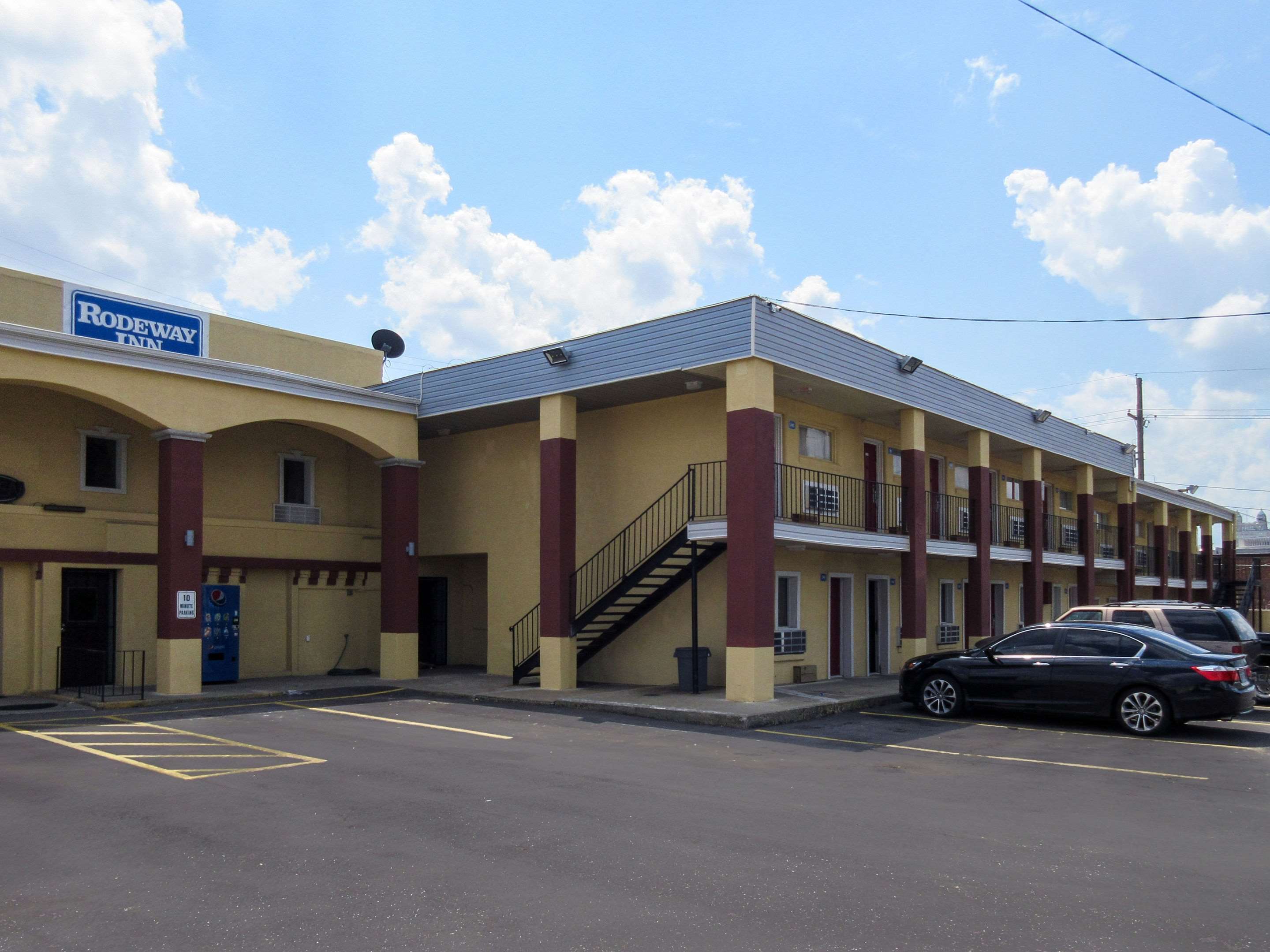 Rodeway Inn Kansas City Downtown Area