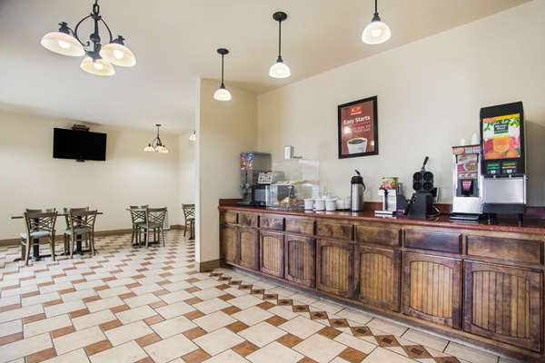 Amenities - Econo Lodge Anderson - I-49, Exit 10