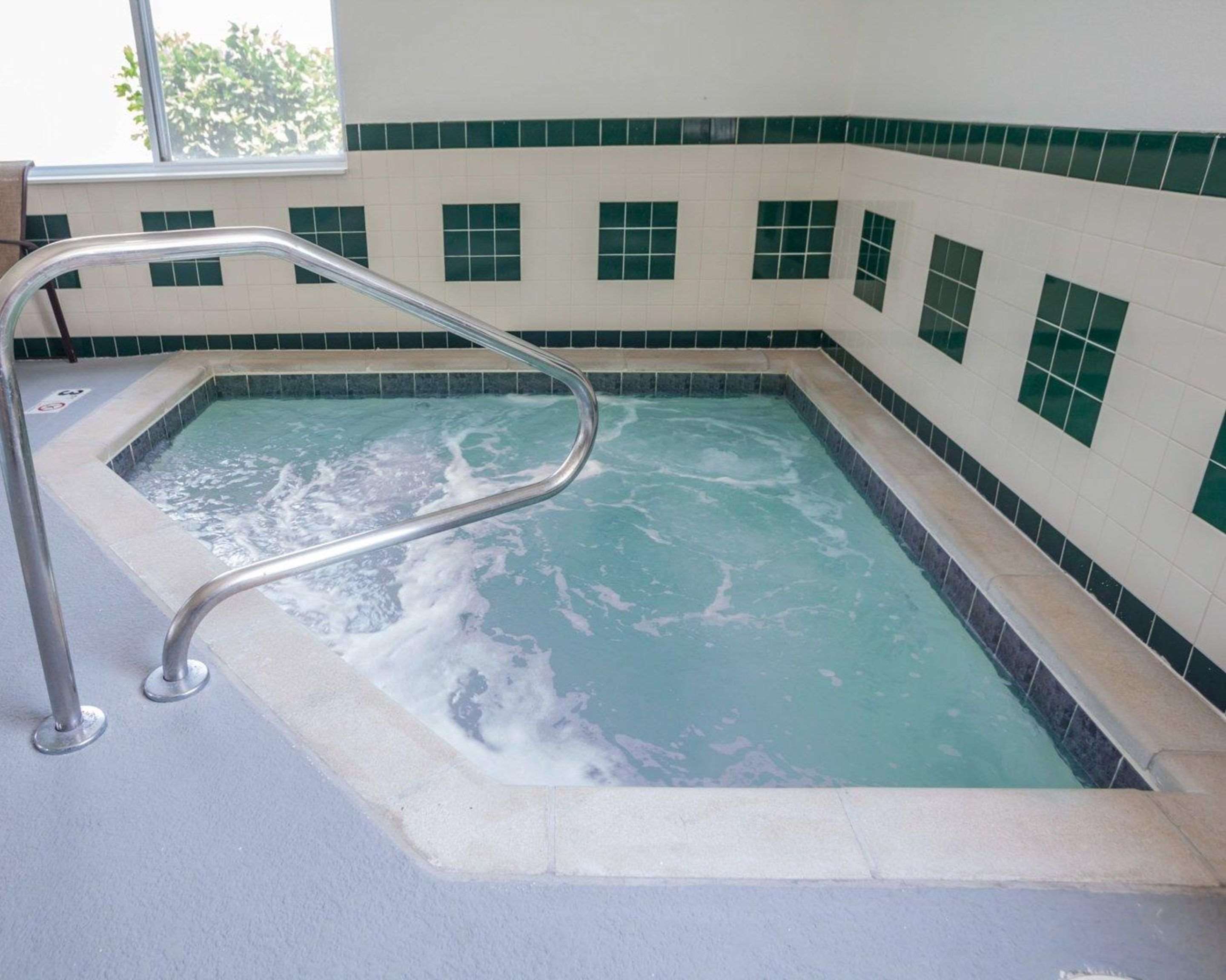 Indoor hot tub
