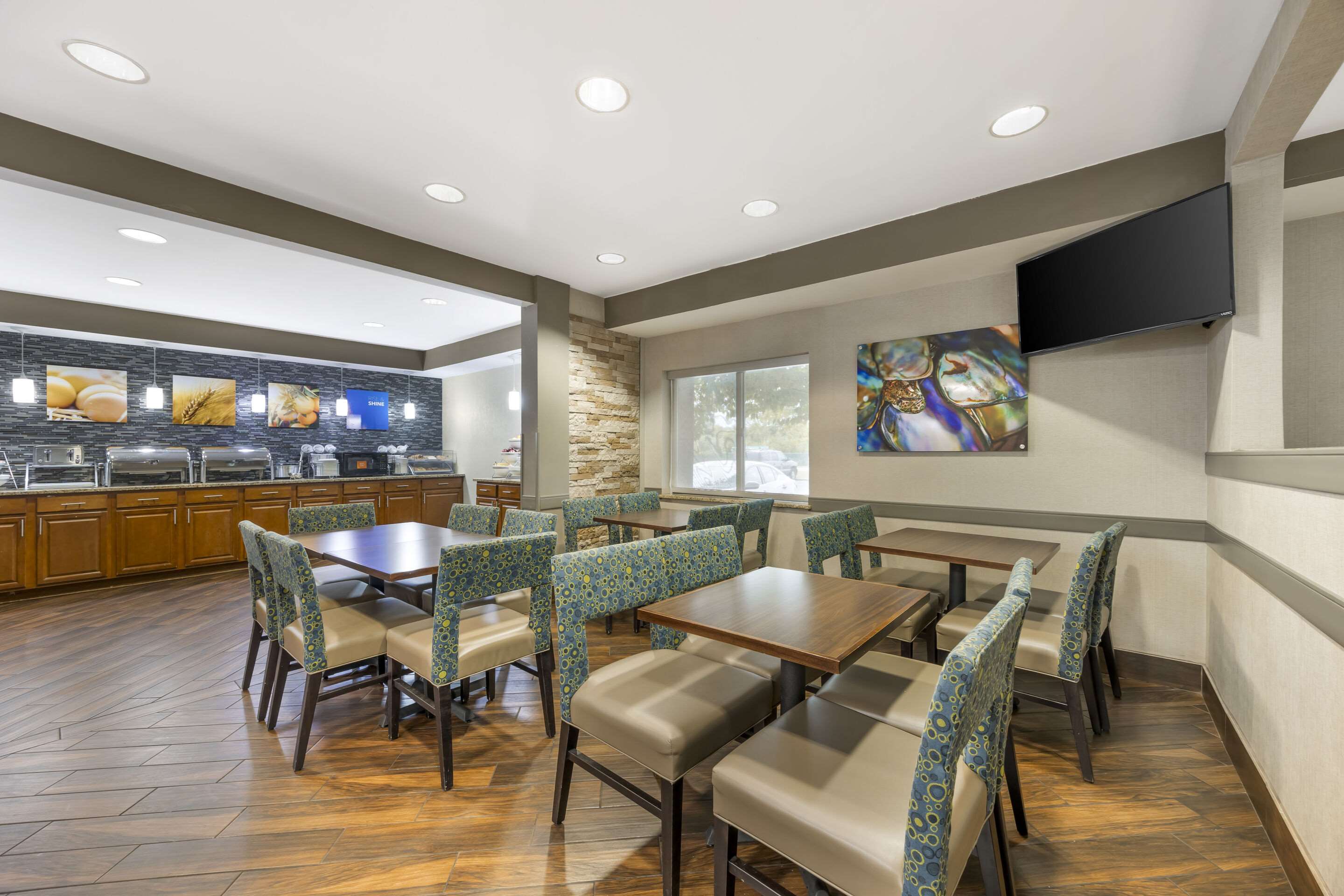 Breakfast area
