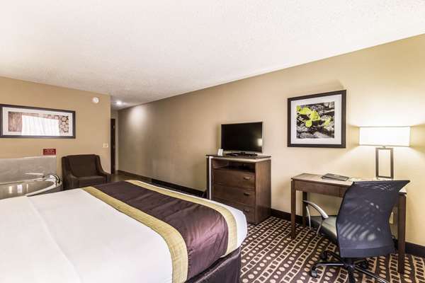  - Quality Inn West Plains