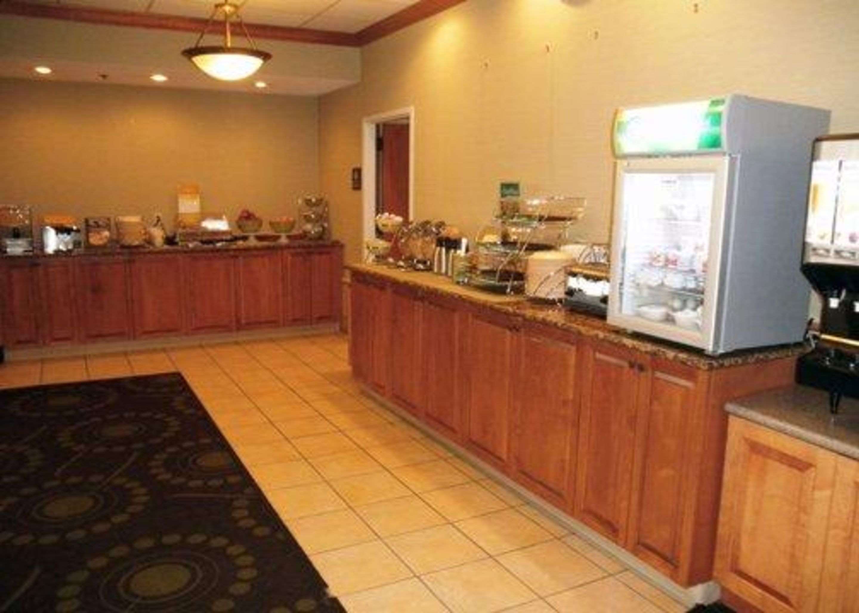 Breakfast counter