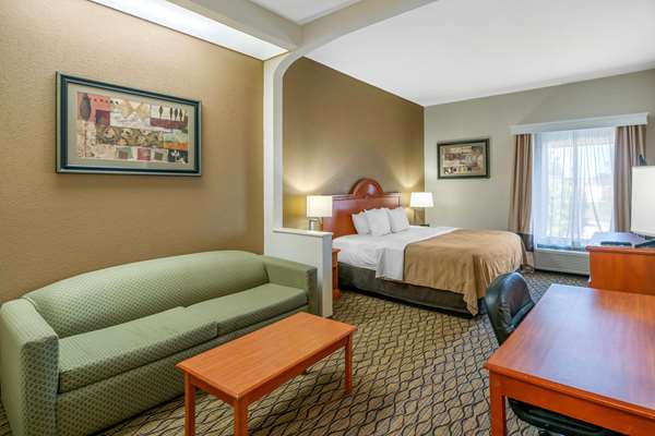 Suite - Quality Inn & Suites Jefferson City