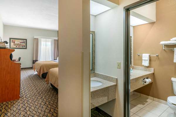  - Quality Inn & Suites Jefferson City