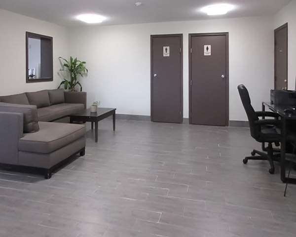  - Quality Inn Farmington