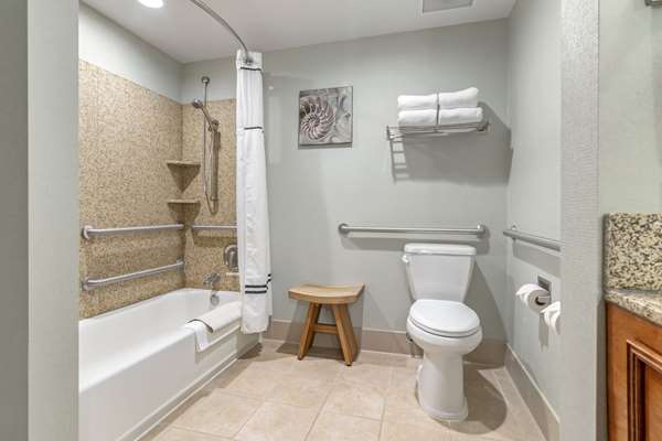 Suite - Unity Hotel & Conference Center Lee's Summit - I-470, Exit 7B