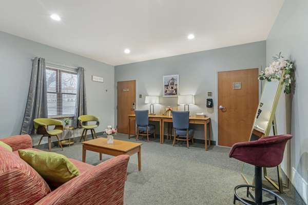  - Unity Hotel & Conference Center Lee's Summit - I-470, Exit 7B