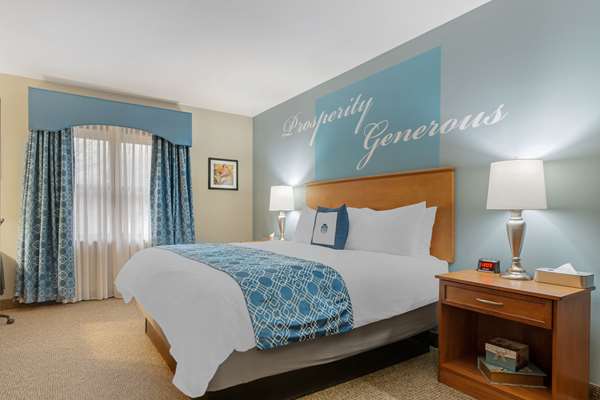 Suite - Unity Hotel & Conference Center Lee's Summit - I-470, Exit 7B