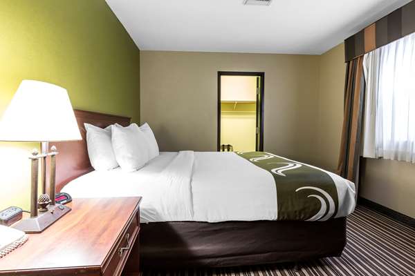 Suite - Quality Inn & Suites Columbia - I-70, Exit 128A