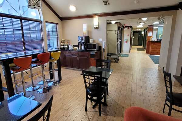  - Quality Inn & Suites Columbia - I-70, Exit 128A