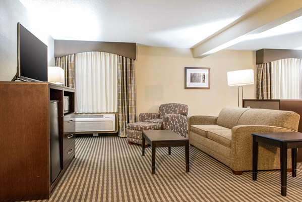 Suite - Quality Inn Festus