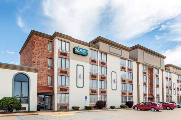 Exterior view - Quality Inn Festus