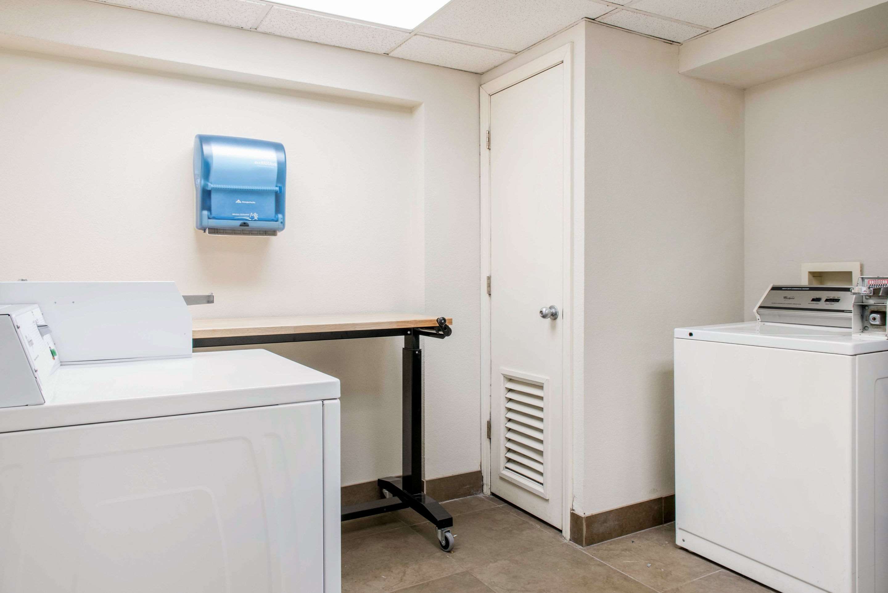Guest laundry facilities