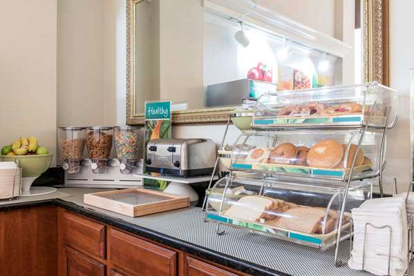 Amenities - Quality Inn Festus