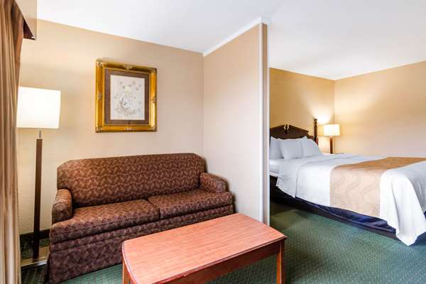  - Quality Inn & Suites Carthage - I-49, Exit 50