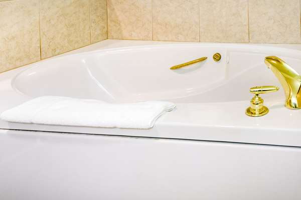 Suite - Quality Inn & Suites Carthage - I-49, Exit 50