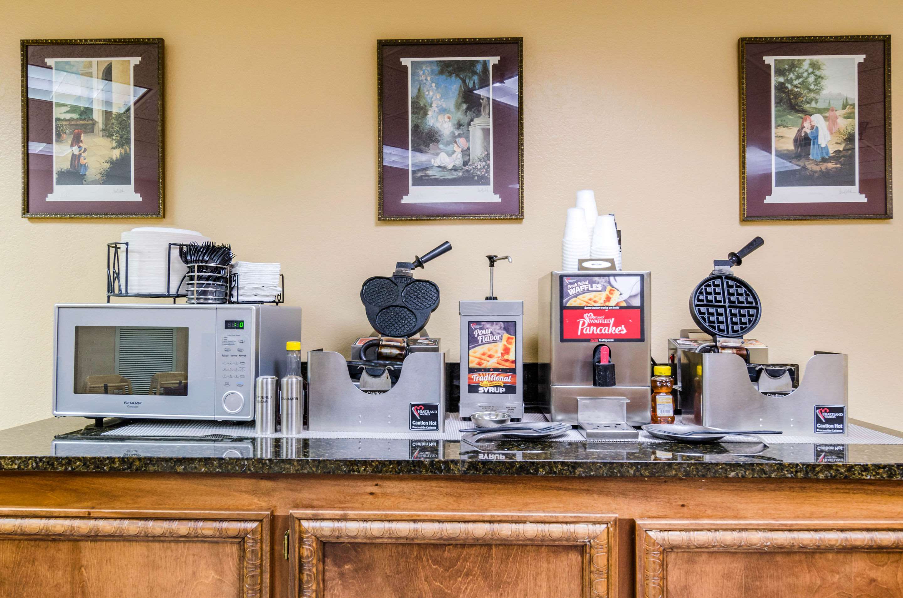 Breakfast area