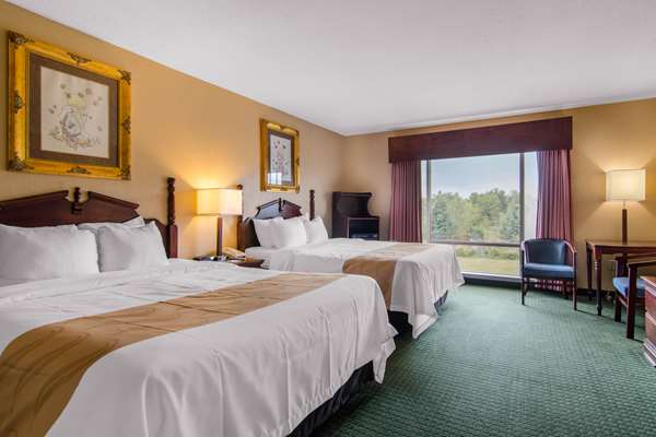  - Quality Inn & Suites Carthage - I-49, Exit 50