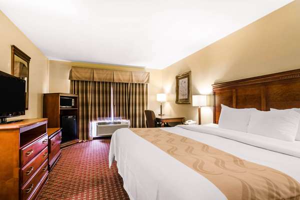  - Quality Inn & Suites Carthage - I-49, Exit 50
