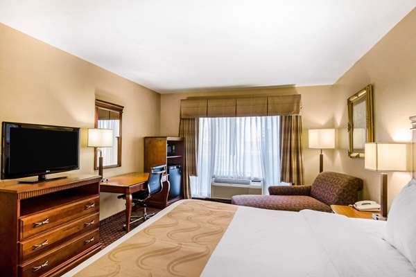  - Quality Inn & Suites Carthage - I-49, Exit 50