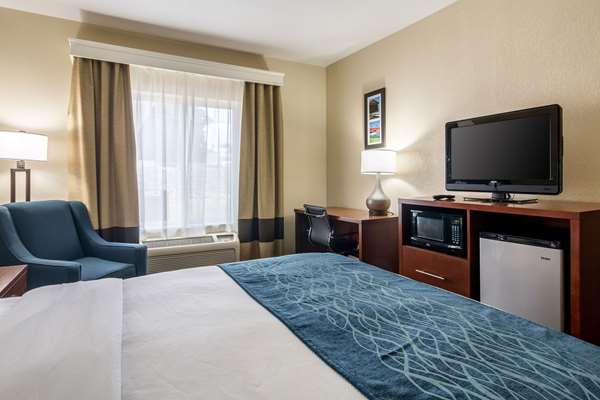  - Comfort Inn & Suites Hannibal