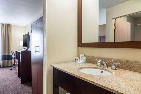  - Comfort Inn & Suites Hannibal