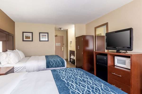  - Comfort Inn & Suites Hannibal