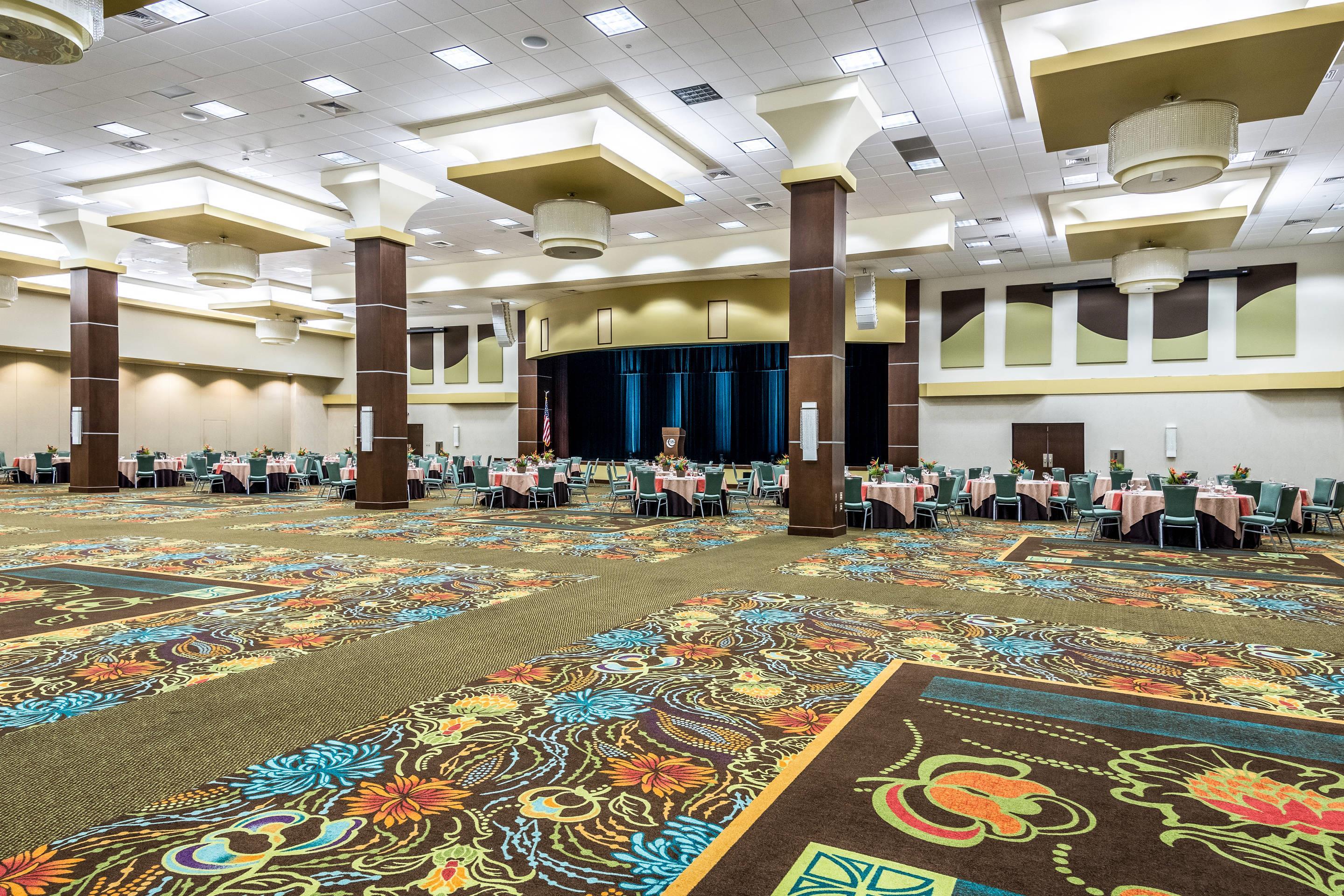 Large space for receptions, parties, anniversaries, and business meetings