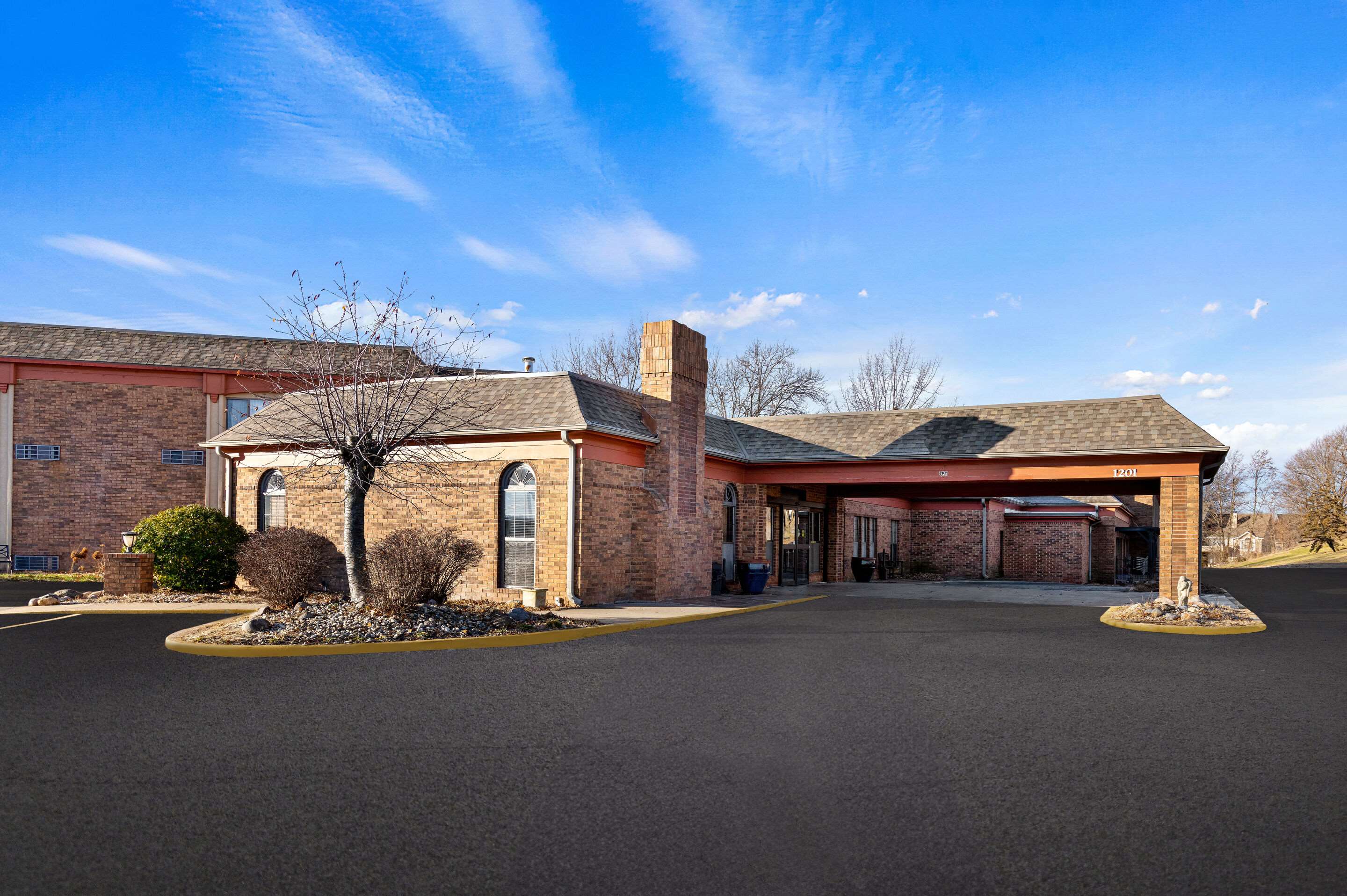 Hotel exterior | Suburban Studios Kansas City Airport North