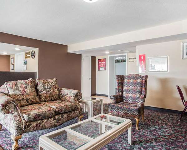  - Econo Lodge Jefferson City