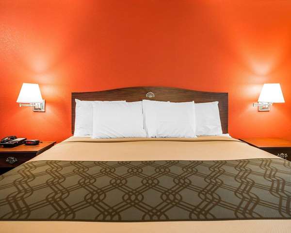  - Econo Lodge Jefferson City