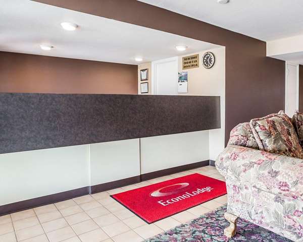  - Econo Lodge Jefferson City