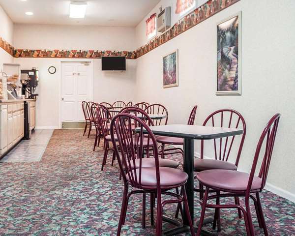 Amenities - Econo Lodge Jefferson City