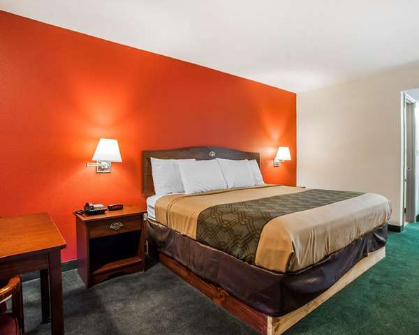  - Econo Lodge Jefferson City