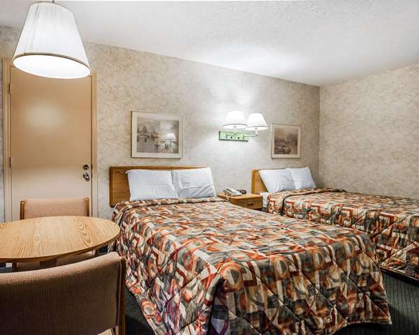  - Econo Lodge Jefferson City