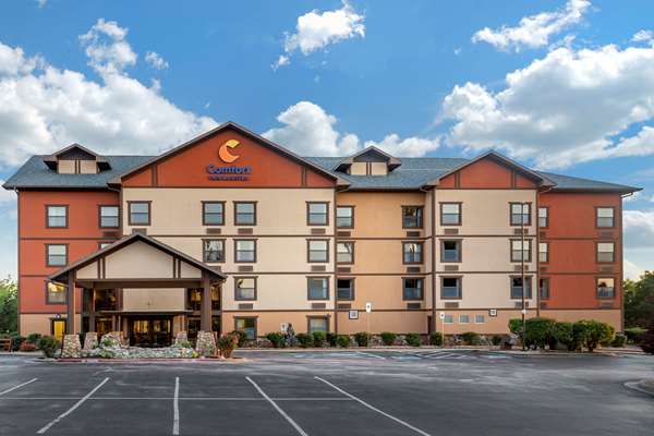 Exterior view - Comfort Inn & Suites Branson