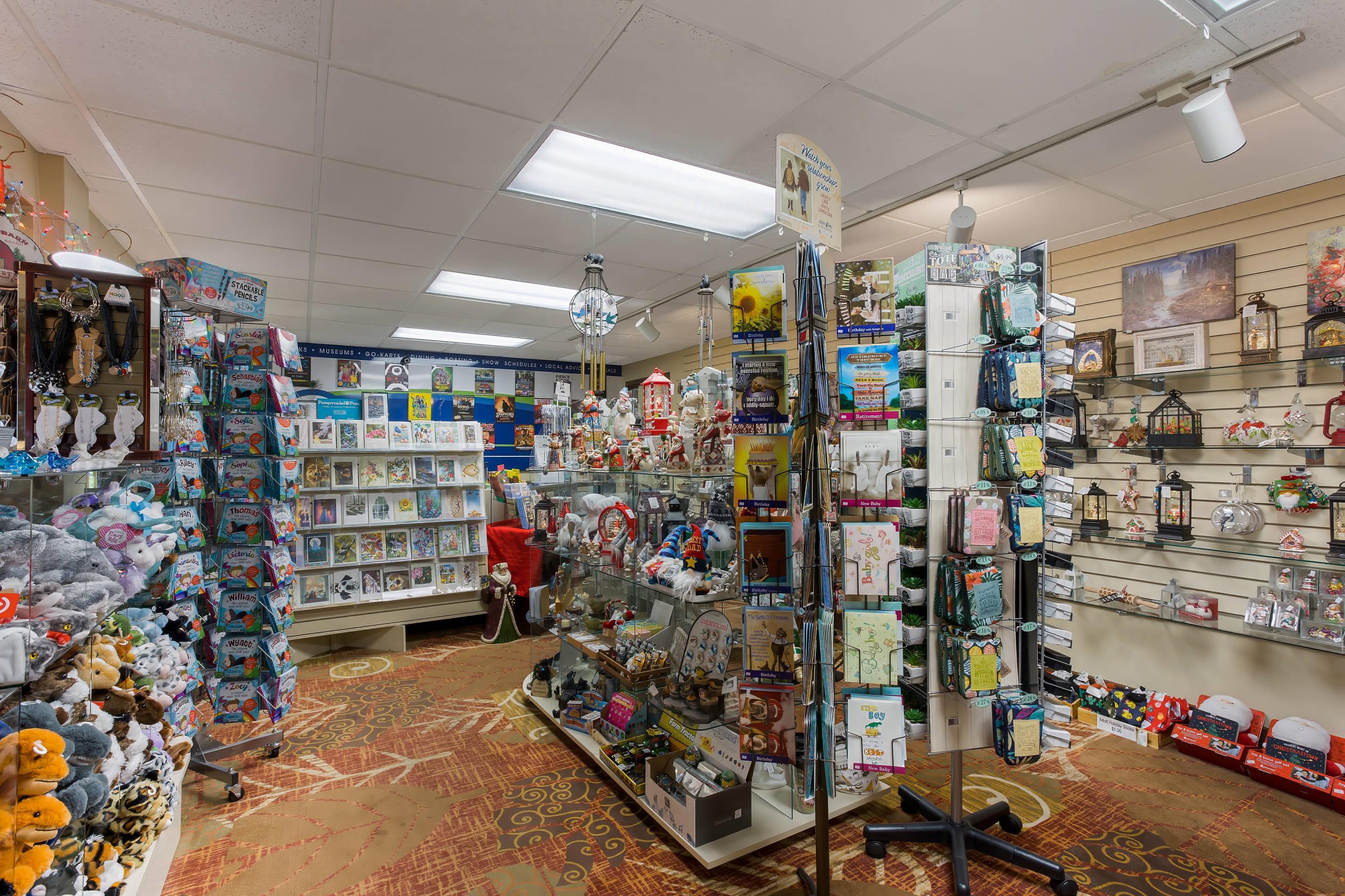 Hotel gift shop | Comfort Inn & Suites Branson Meadows