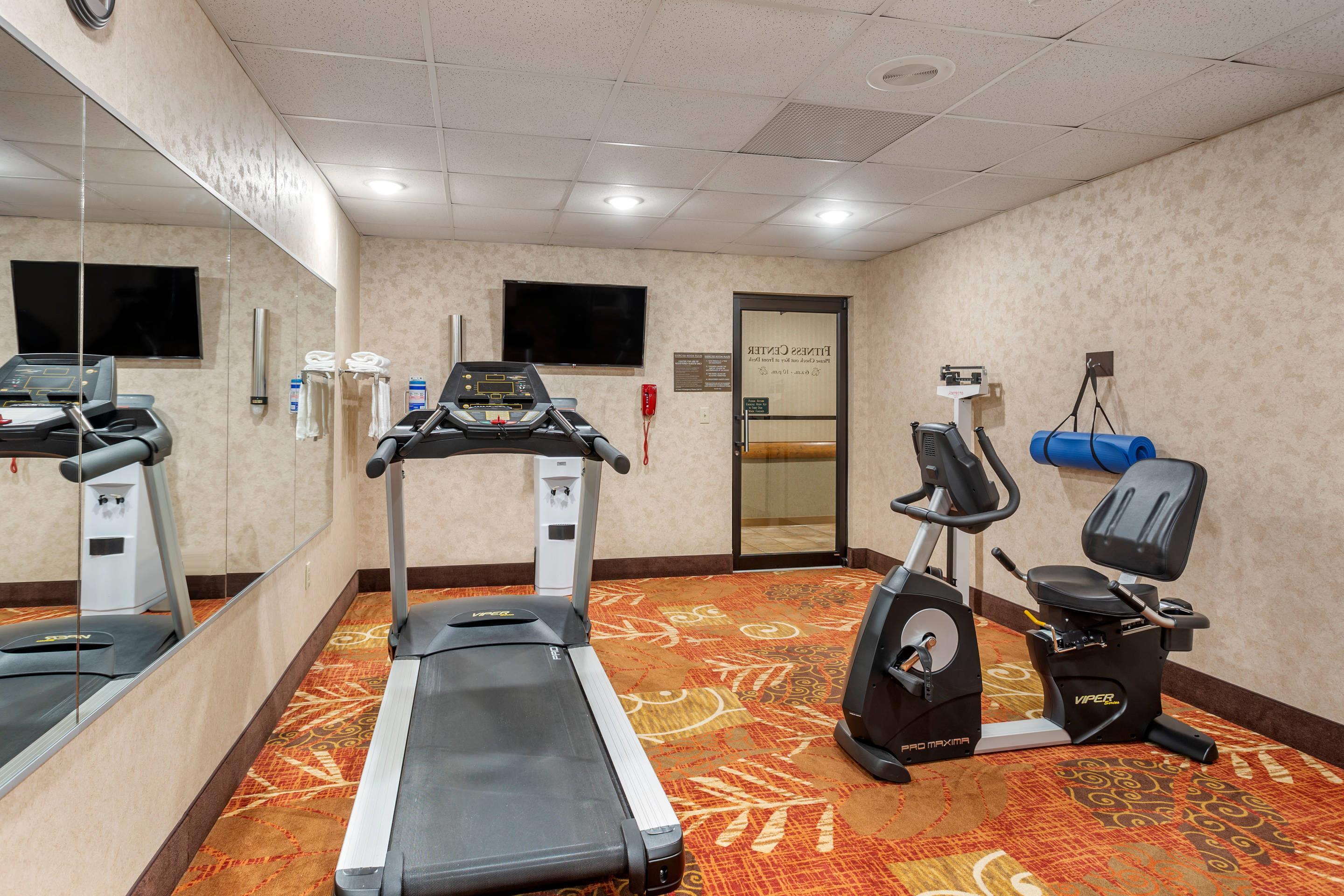 Fitness center | Comfort Inn & Suites Branson Meadows