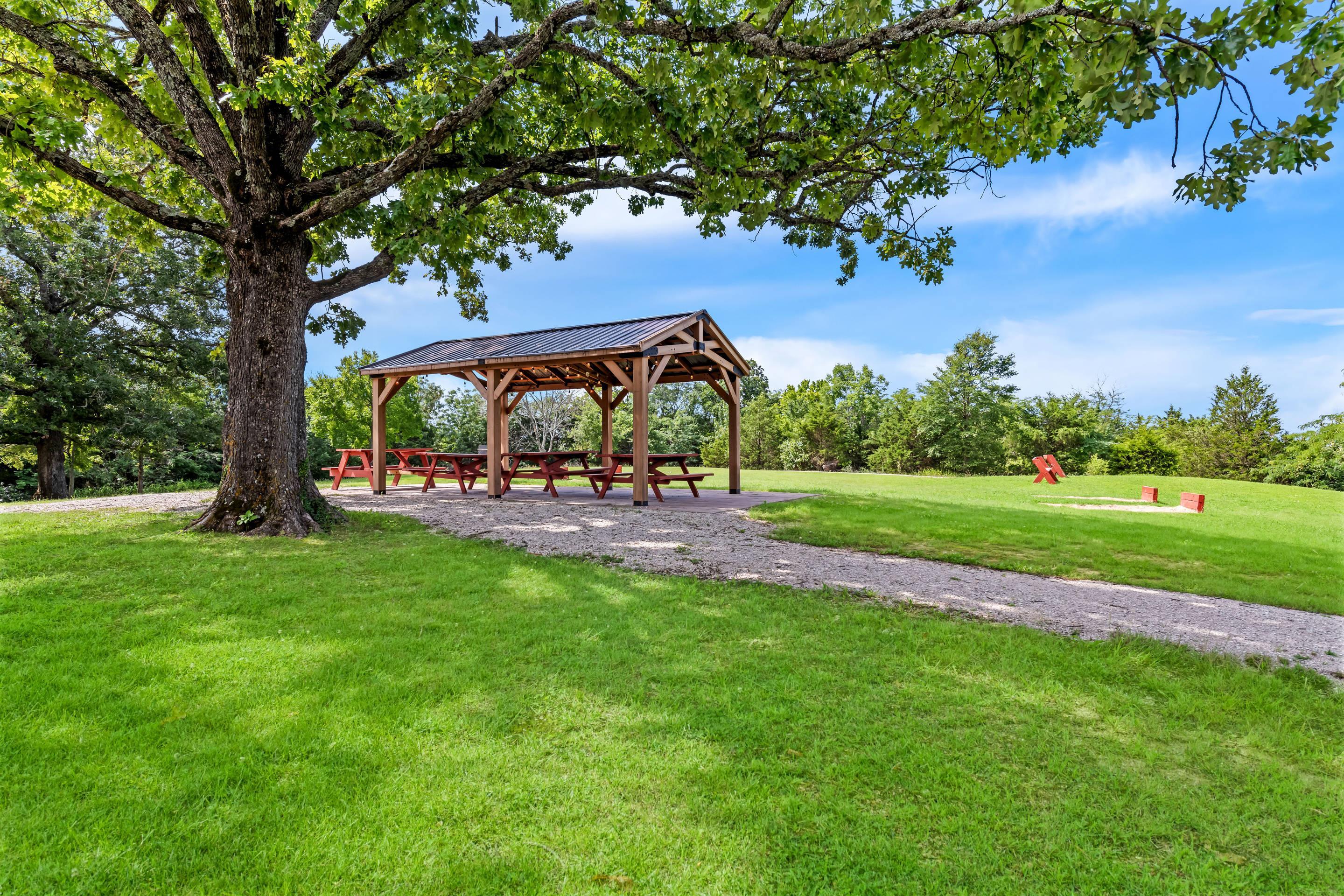 Outdoor area | Comfort Inn & Suites Branson Meadows