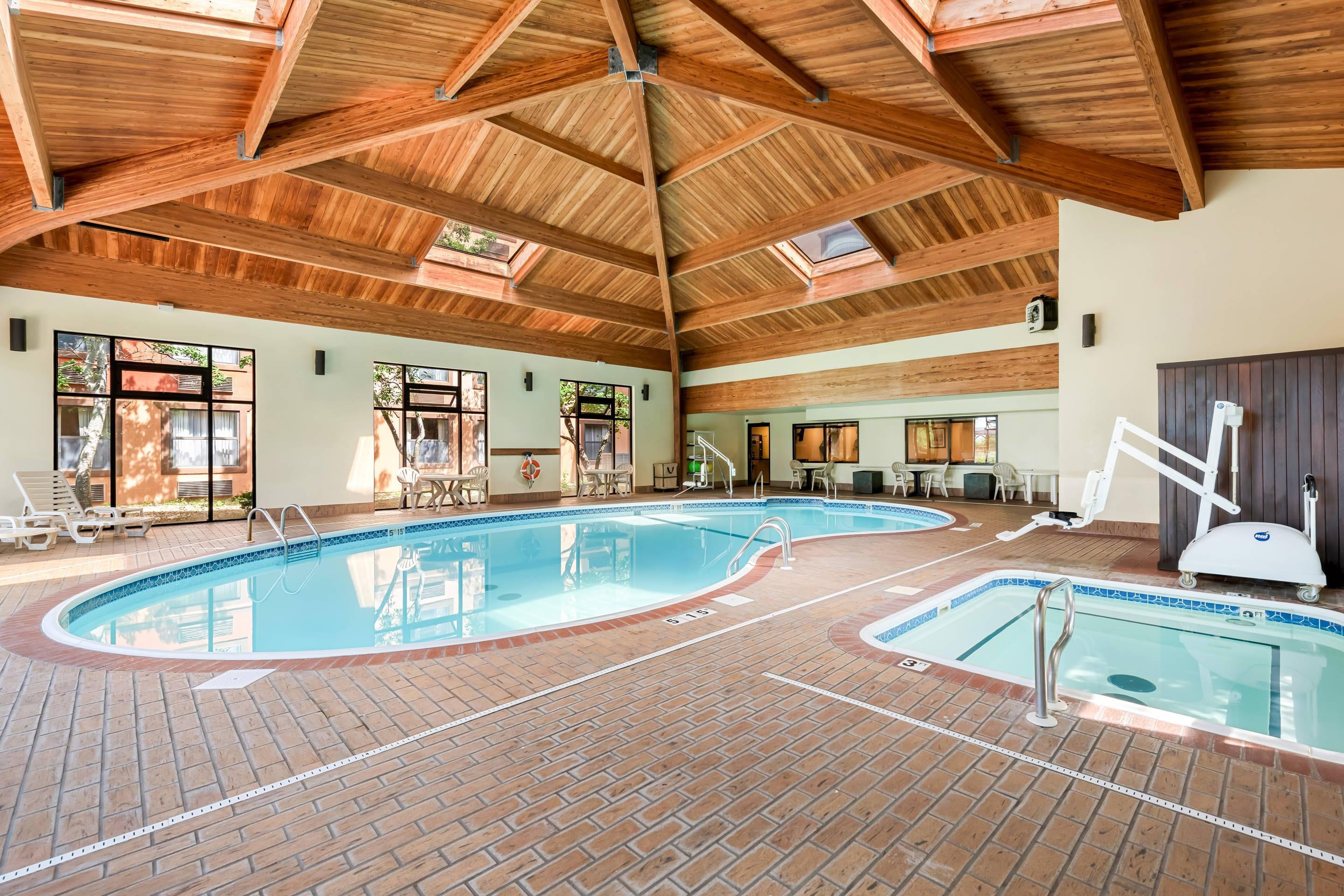 Indoor pool | Comfort Inn & Suites Branson Meadows