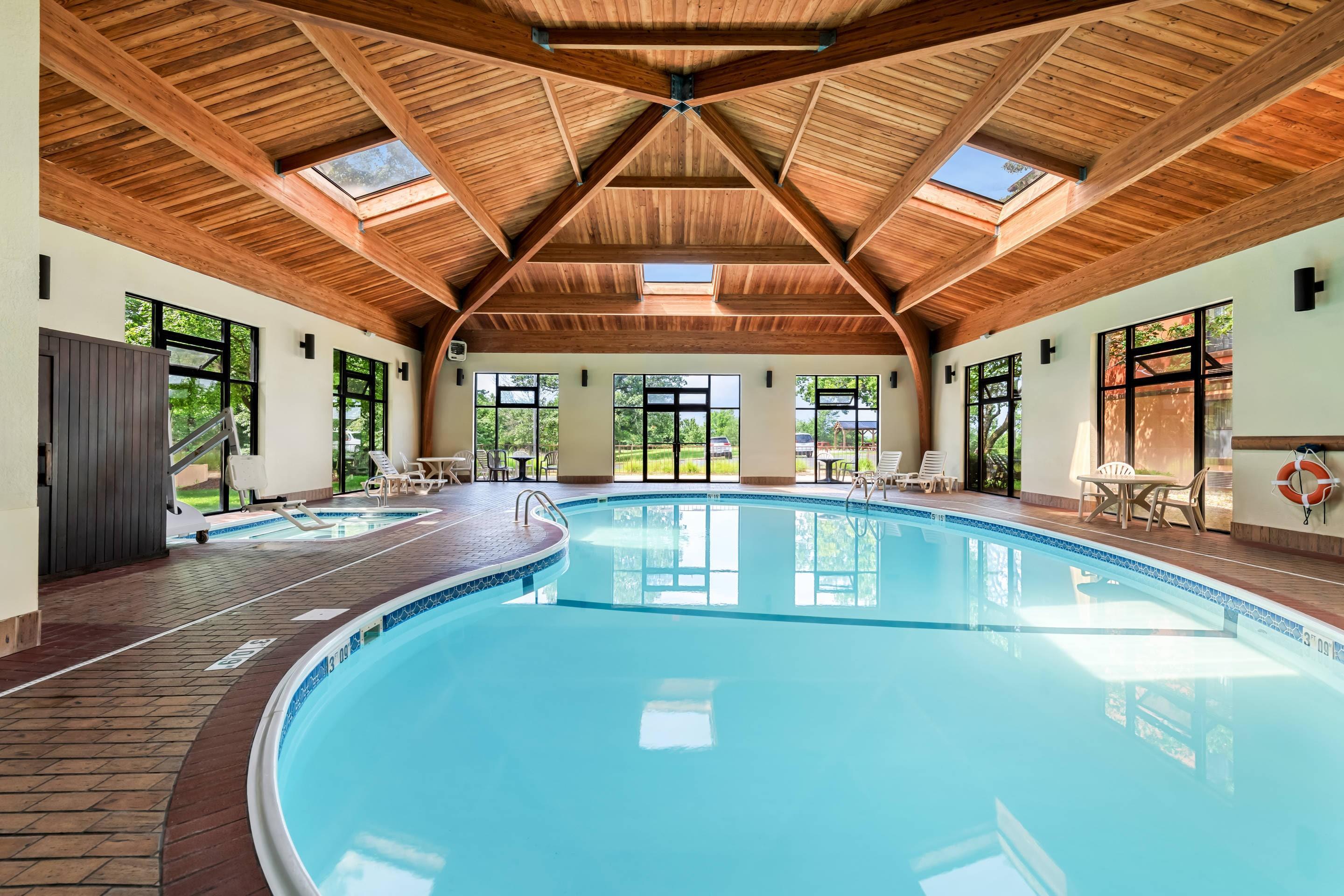 Indoor pool | Comfort Inn & Suites Branson Meadows