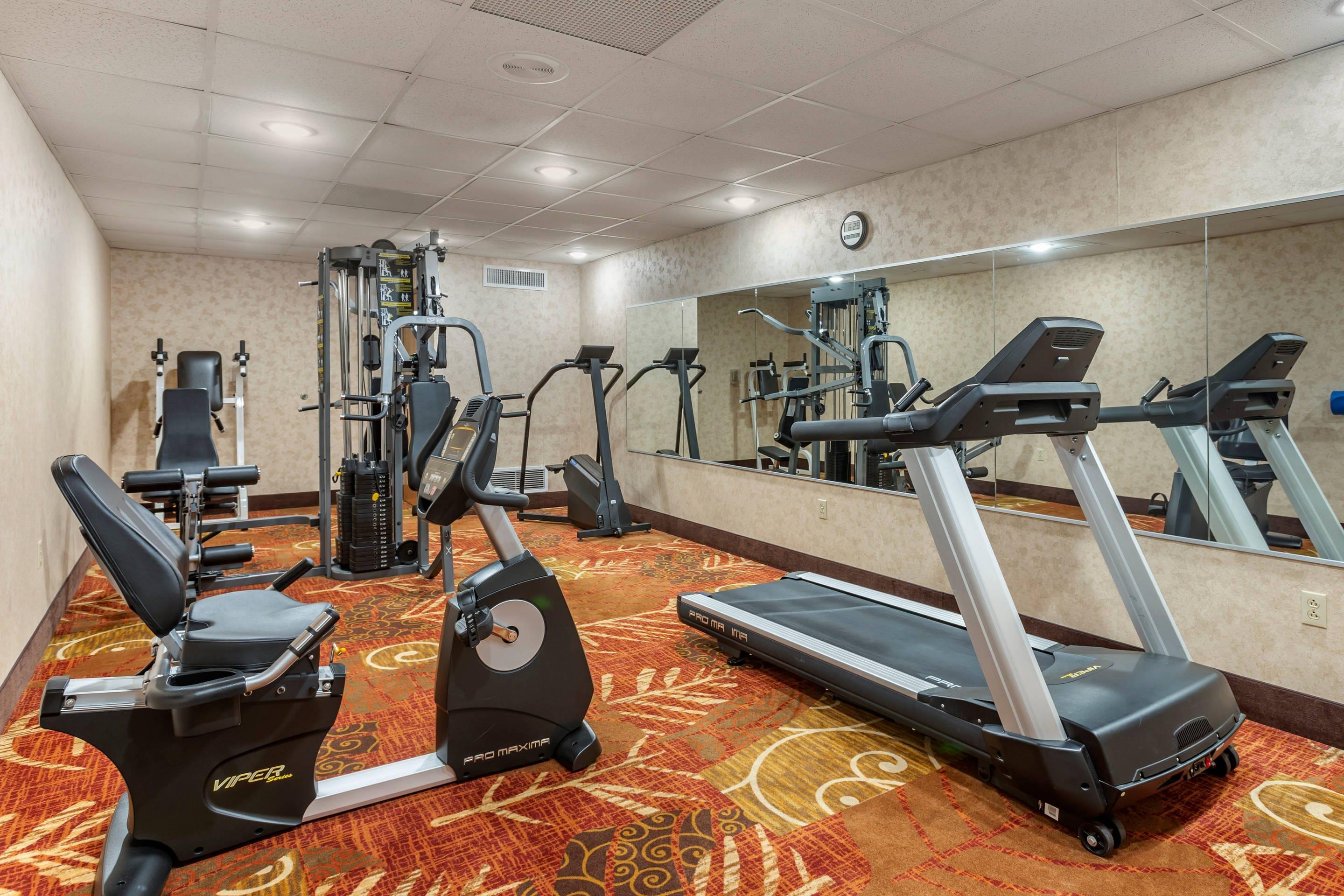 Fitness center | Comfort Inn & Suites Branson Meadows