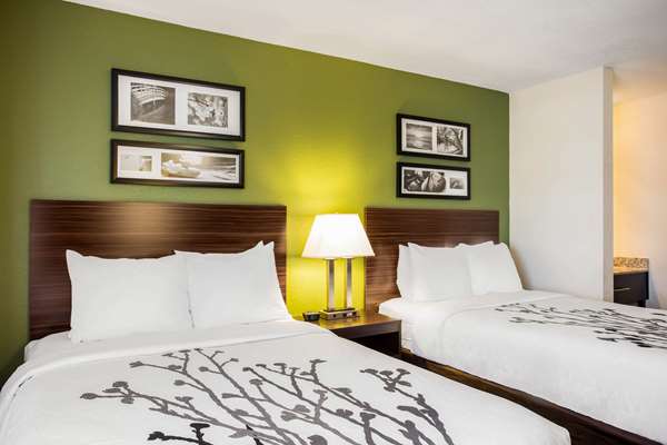  - Sleep Inn Airport Kansas City - I-29, Exit 10